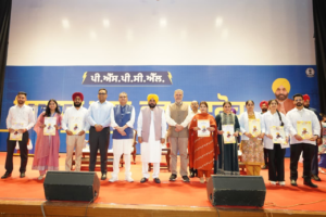 ਪਿਛਲੀਆਂ ਸਰਕਾਰਾਂ ਨੇ ਦਹਾਕੇ ਤੋਂ ਵੱਧ ਸਮੇਂ ਤੱਕ ਨੌਜਵਾਨਾਂ ਨੂੰ ਨੌਕਰੀਆਂ ਤੋਂ ਵਾਂਝਾ ਰੱਖਿਆ, ‘ਆਪ` ਸਰਕਾਰ ਨੇ ਸਿਰਫ਼ ਚਾਰ ਸਾਲਾਂ ਵਿੱਚ ਮੈਰਿਟ ਦੇ ਆਧਾਰ ਉੱਤੇ ਬਿਨਾਂ ਰਿਸ਼ਵਤ ਤੋਂ 65,000 ਤੋਂ ਵੱਧ ਸਰਕਾਰੀ ਨੌਕਰੀਆਂ ਦਿੱਤੀਆਂ: ਮੁੱਖ ਮੰਤਰੀ ਭਗਵੰਤ ਸਿੰਘ ਮਾਨ