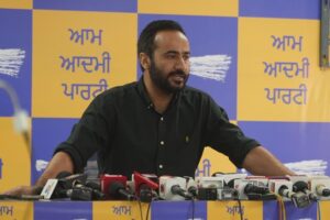 Amit Shah Attempting to Break AAP Through ED-CBI Raids on Party Leaders’ Homes: Gurmeet Singh Meet Hayer