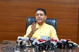 Aman Arora Hits Back Strongly at Ravneet Bittu’s Remarks