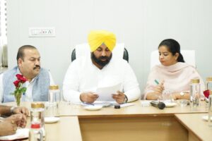 MAKE LUDHIANA POTHOLE, MANHOLE FREE BY JUNE 30, HARJOT BAINS TO MC OFFICIALS