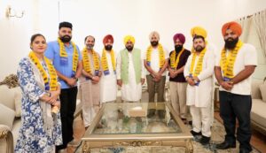 Congress Suffers Major Setback in Mukerian as Several Senior Leaders Join AAP