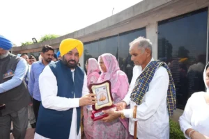 CM Bhagwant Singh Mann Pays Tributes to Kargil War Heroes, Says Their Supreme Sacrifice Will Continue to Inspire Generations