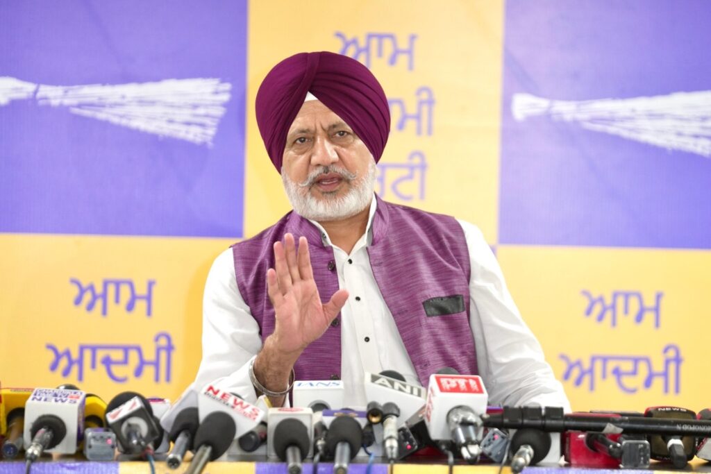 Former Cricketer & Rajya Sabha MP Harbhajan Singh and Other Celebrities Running Campaign Social Media to Defame Punjab at BJP’s Behest: Baltej Pannu