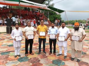 Punjab Honours Grassroots Volunteers Of ‘Yudh Nashean Virudh’ On Independence Day