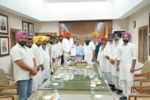 AAP MLA Kuldeep Singh Dhaliwal Meets Governor, Demands Dam on Ujh River to Protect Ajnala from Floods